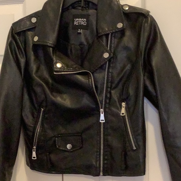 Vegan Leather black jacket withh silver zippers and snaps - Picture 2 of 4